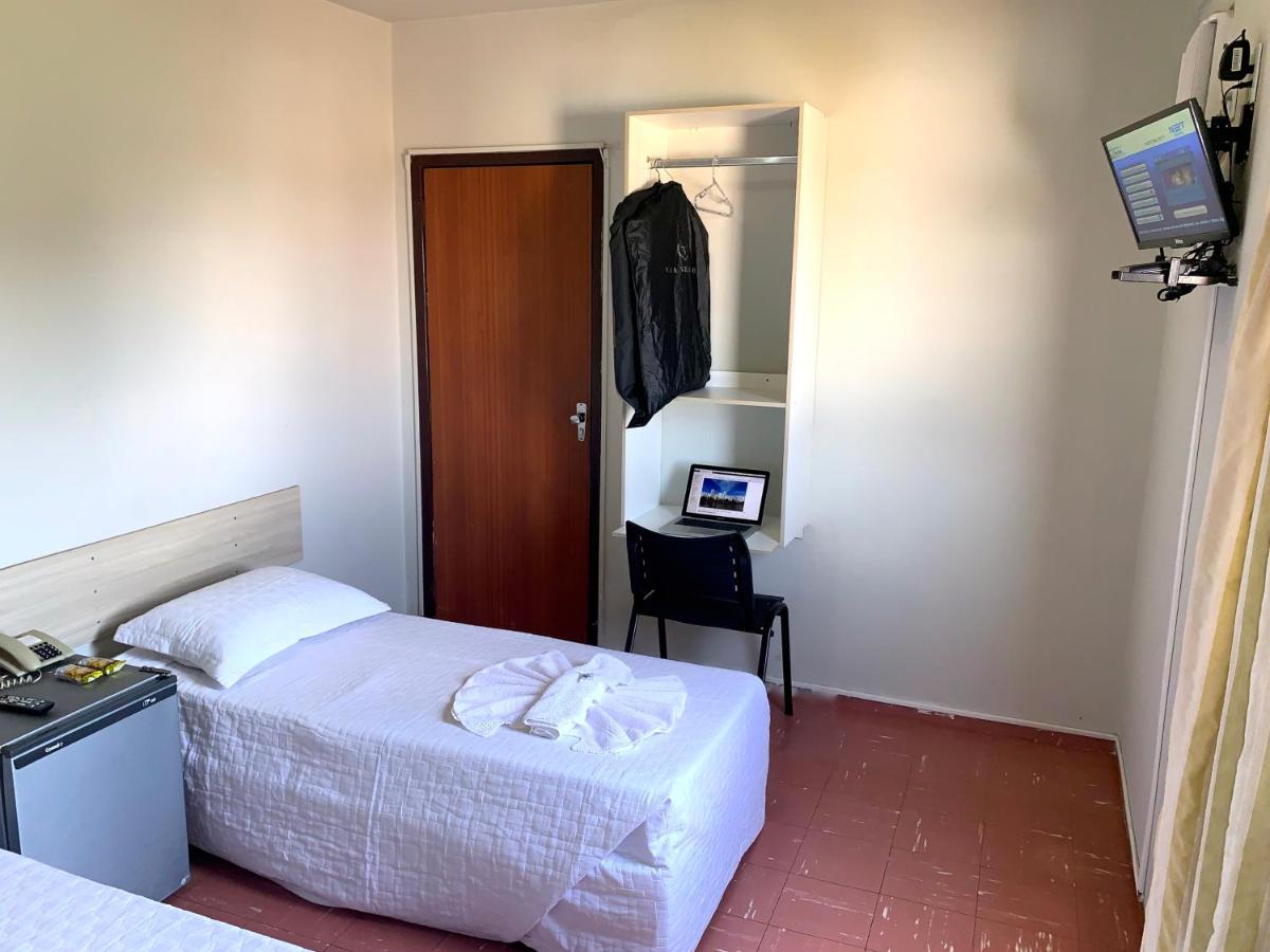 Hotel Cacula 隆德里纳 外观 照片