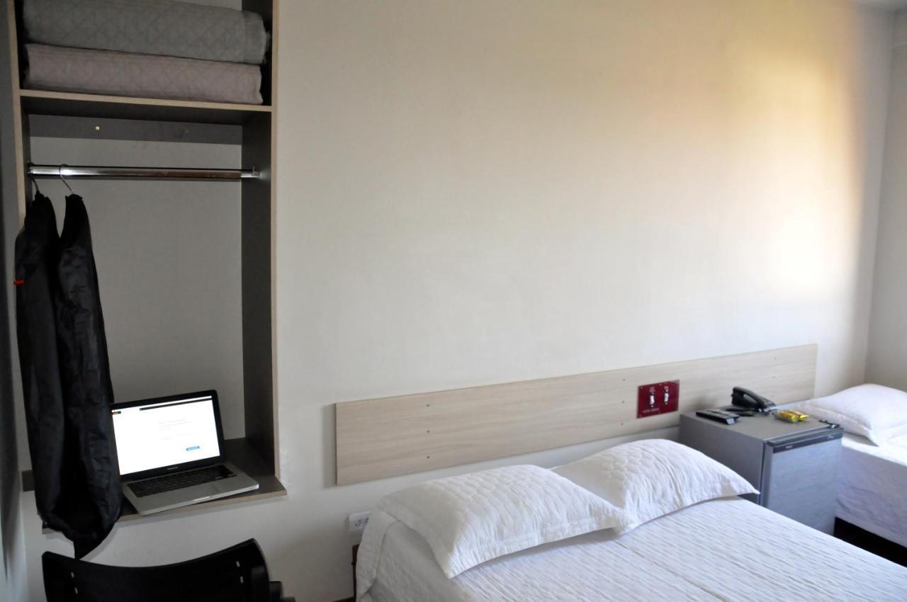 Hotel Cacula 隆德里纳 外观 照片
