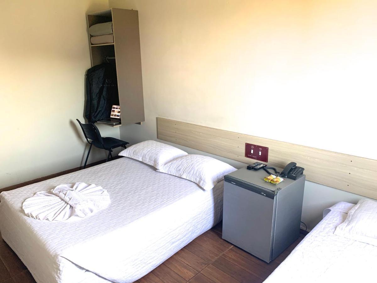Hotel Cacula 隆德里纳 外观 照片