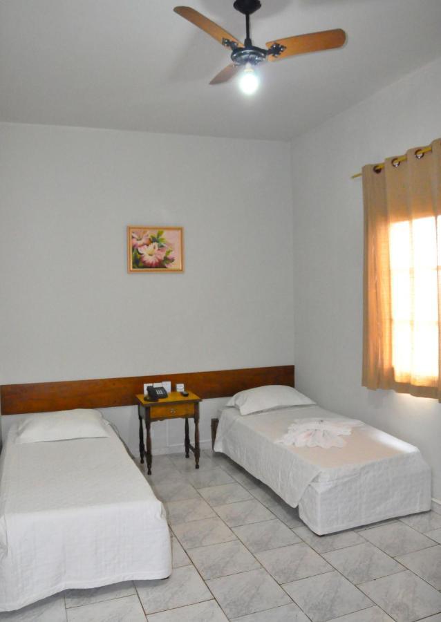 Hotel Cacula 隆德里纳 外观 照片